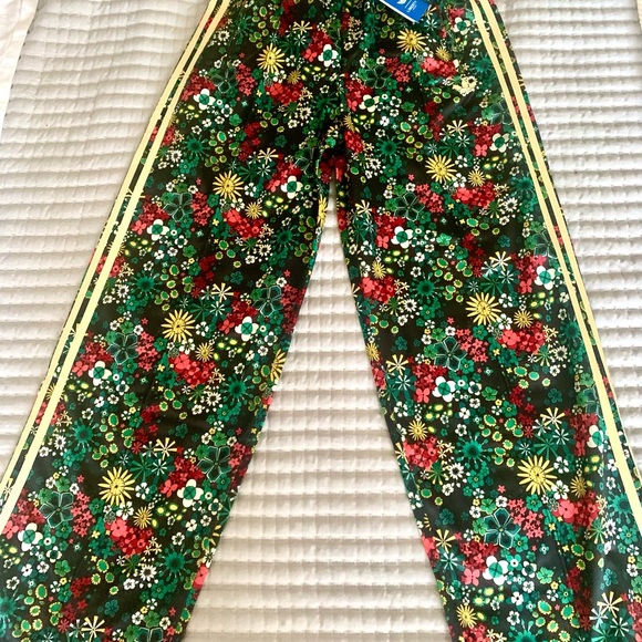 ADIDAS ORIGINALS X LIBERTY LONDON FIREBIRD TRACKPANTS Wm Sz S NWT - Picture 6 of 9